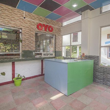 Oyo 60869 サンダーナ ホームステイ Rajabhat Khawa エクステリア 写真